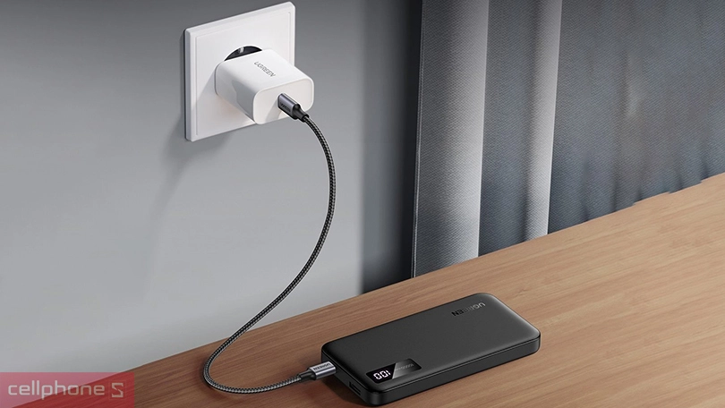 Công suất sạc dự phòng Ugreen sạc nhanh hai chiều 10000mAH 20W PB311 25742