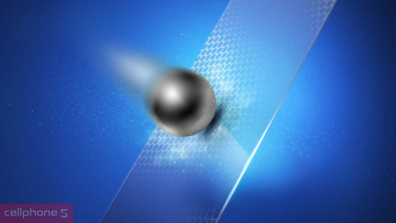 Giá bán của kính cường lực ZAGG là bao nhiêu?