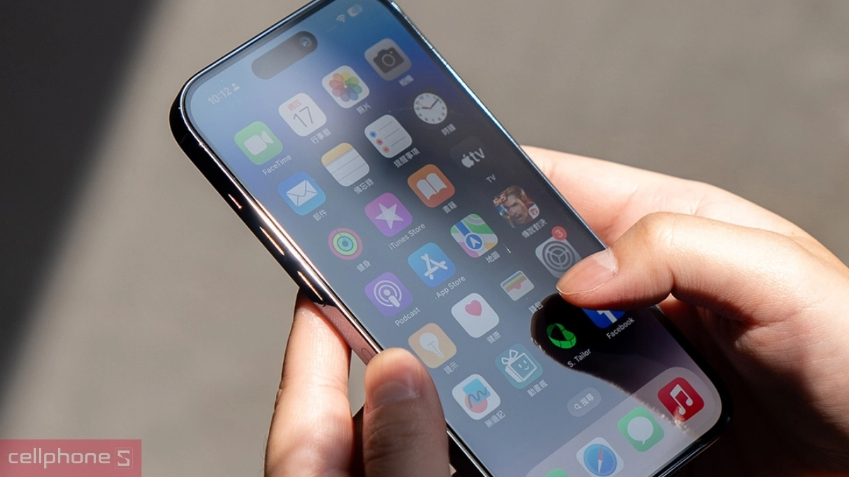 Thiết kế dán cường lực iPhone 17 Pro