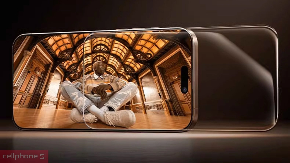 Khả năng hạn chế bám nước, hạn chế ố vàng của kính cường lực iPhone 17 Mipow Premium Full