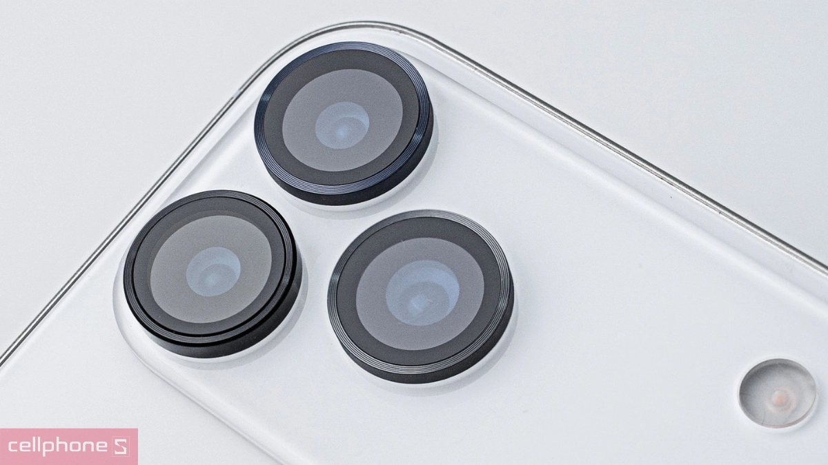 Khả năng che chắn tốt, giữ nguyên chất lượng hiển thị của miếng dán camera iPhone 17 Pro/17 Pro Max Mipow