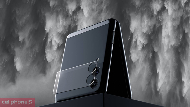 Độ cứng đạt chuẩn, chống xước tốt và chống bám vân tay