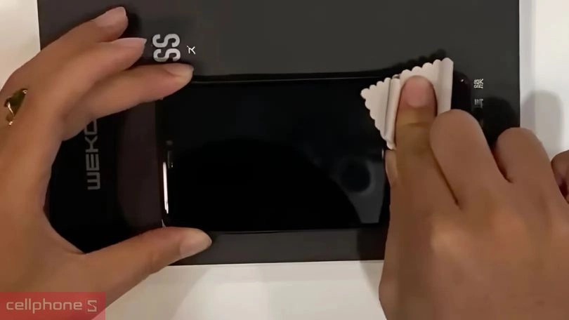 cách dán kính cường lực king kong