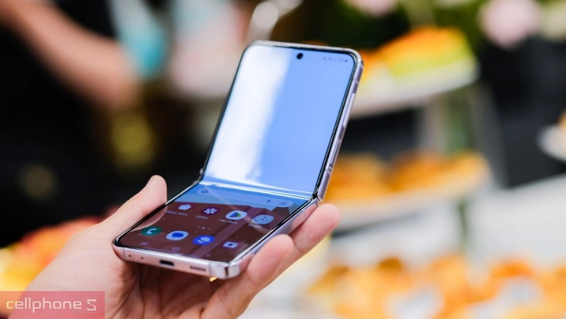 Giải pháp bảo vệ lý tưởng cho cấu trúc màn hình gập Flip 6