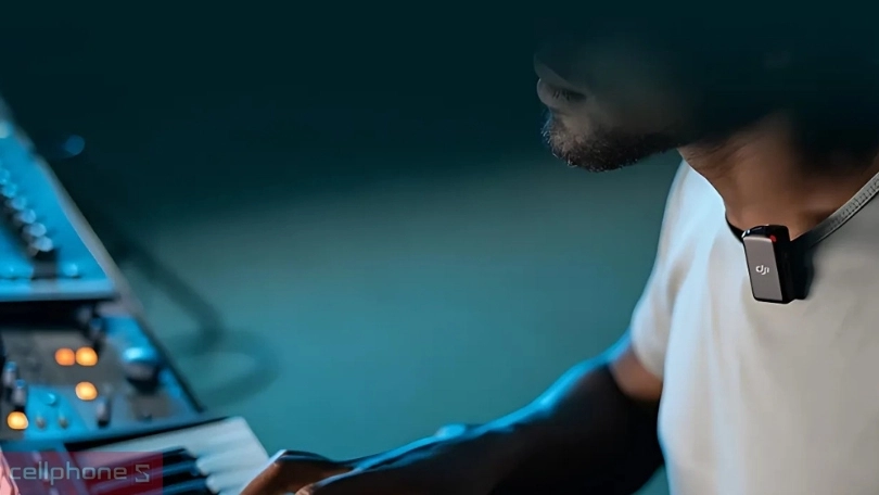 Tính năng trên microphone không dây DJI 3 Pro (TX+TX+RX) 2 Mic