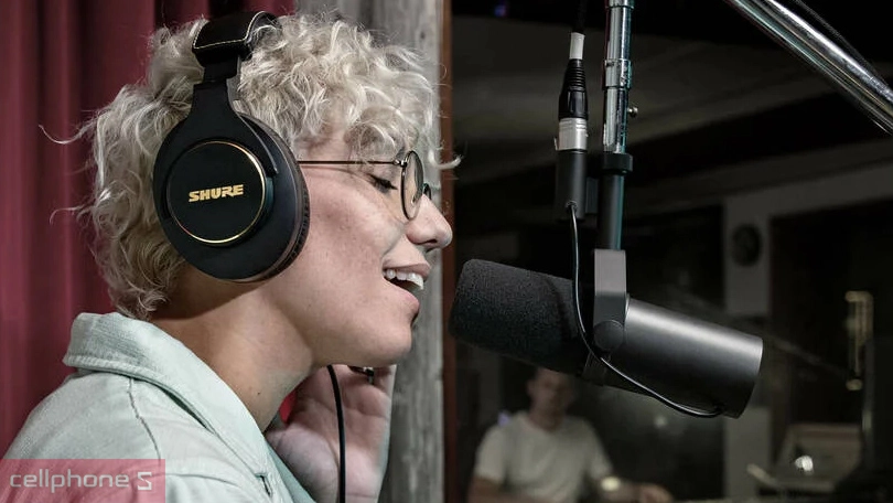 Khả năng lọc tiếng ồn của microphone thu âm Shure SM7B