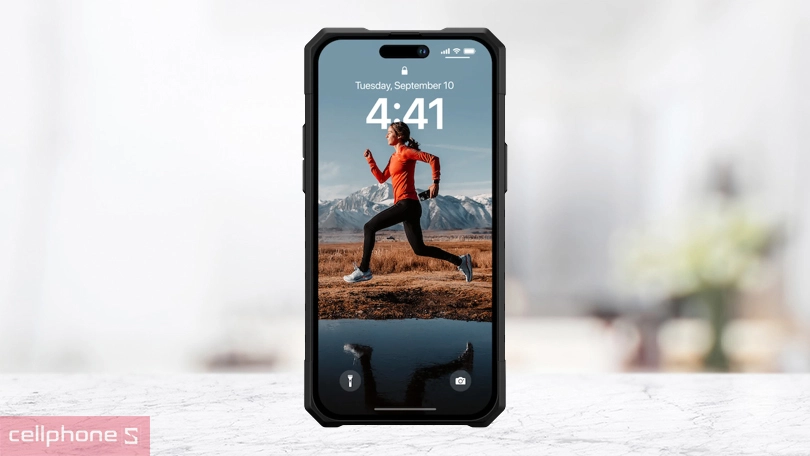 Ốp lưng iPhone 15 Pro Max UAG Plasma - Ngoại hình mạnh mẽ, bảo vệ chắc chắn