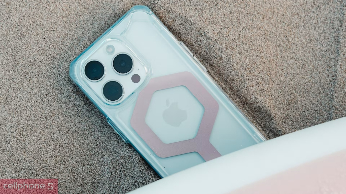 Chất lượng ốp lưng iPhone 15 Pro Max UAG Plyo with Magsafe More Color