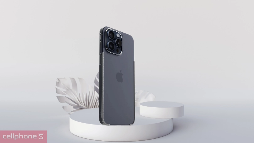 Ốp lưng iPhone 15 Pro Max Slimcase Unique trong: chất liệu Armour Max độc quyền, công nghệ chống trượt Sandband độc đáo