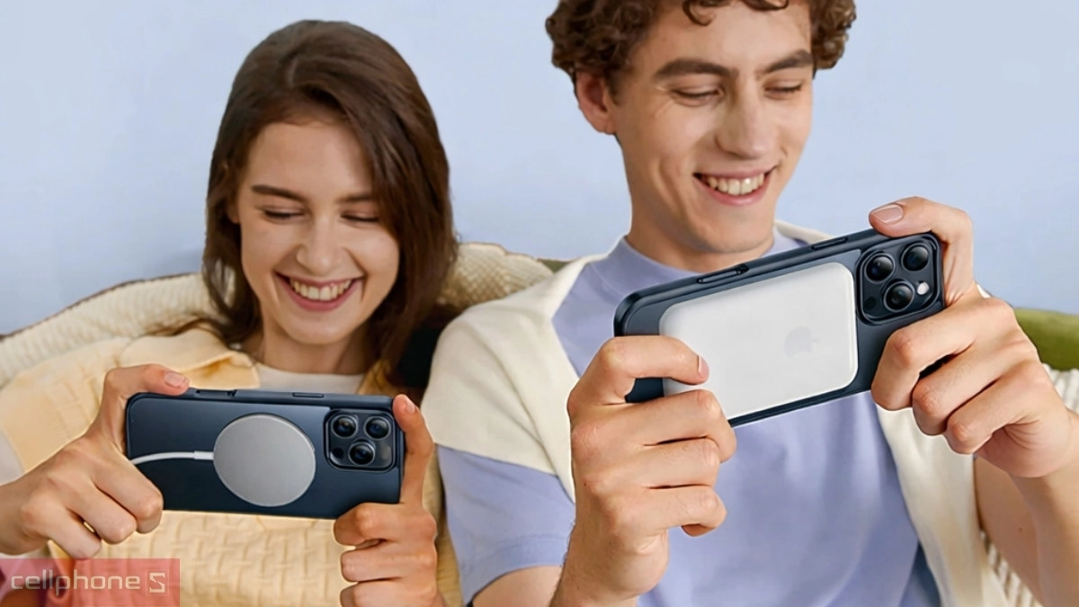 Ốp lưng iPhone 16 Pro Max Torras O1S With Magsafe hỗ trợ kết nối Magsafe