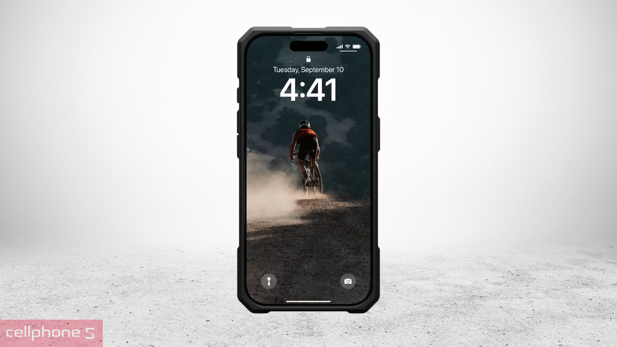 Ốp lưng iPhone 16 Pro UAG Monarch Pro Kevlar có cấu trúc nhiều lớp