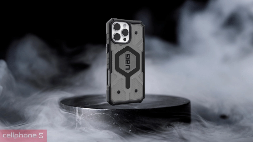 Ốp lưng iPhone 16 Pro UAG chống sốc Pathfinder Clear With Magsafe - Ốp lưng sở hữu lớp vỏ giáp cứng cáp