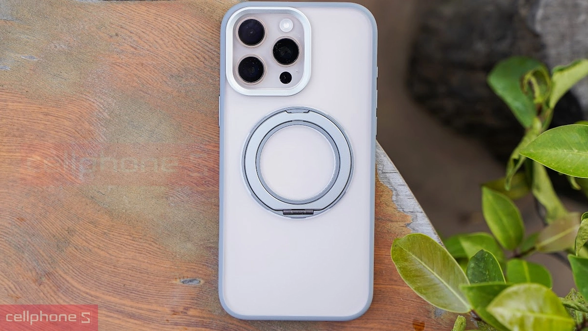 Tích hợp vòng từ tính MagSafe tiện lợi