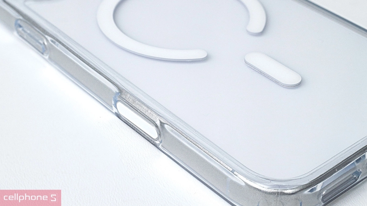 Tích hợp nam châm cho sạc Magsafe và nút bấm camera control