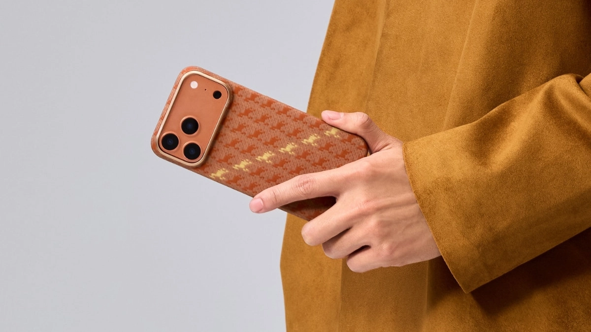 Công nghệ sạc tương thích ốp lưng iPhone 17 Pro Pitaka Edge Happiness Rides In