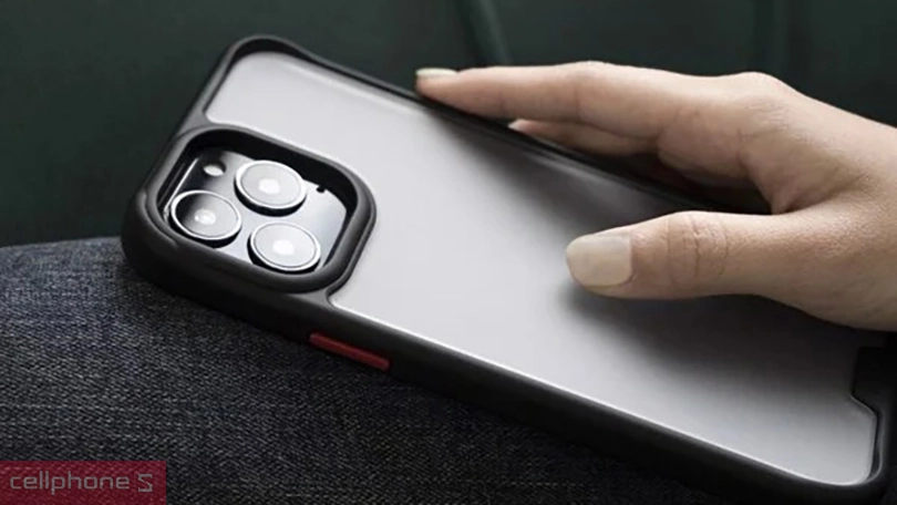 Đánh giá thiết kế ốp lưng iPhone 13 pro Hoda Rough