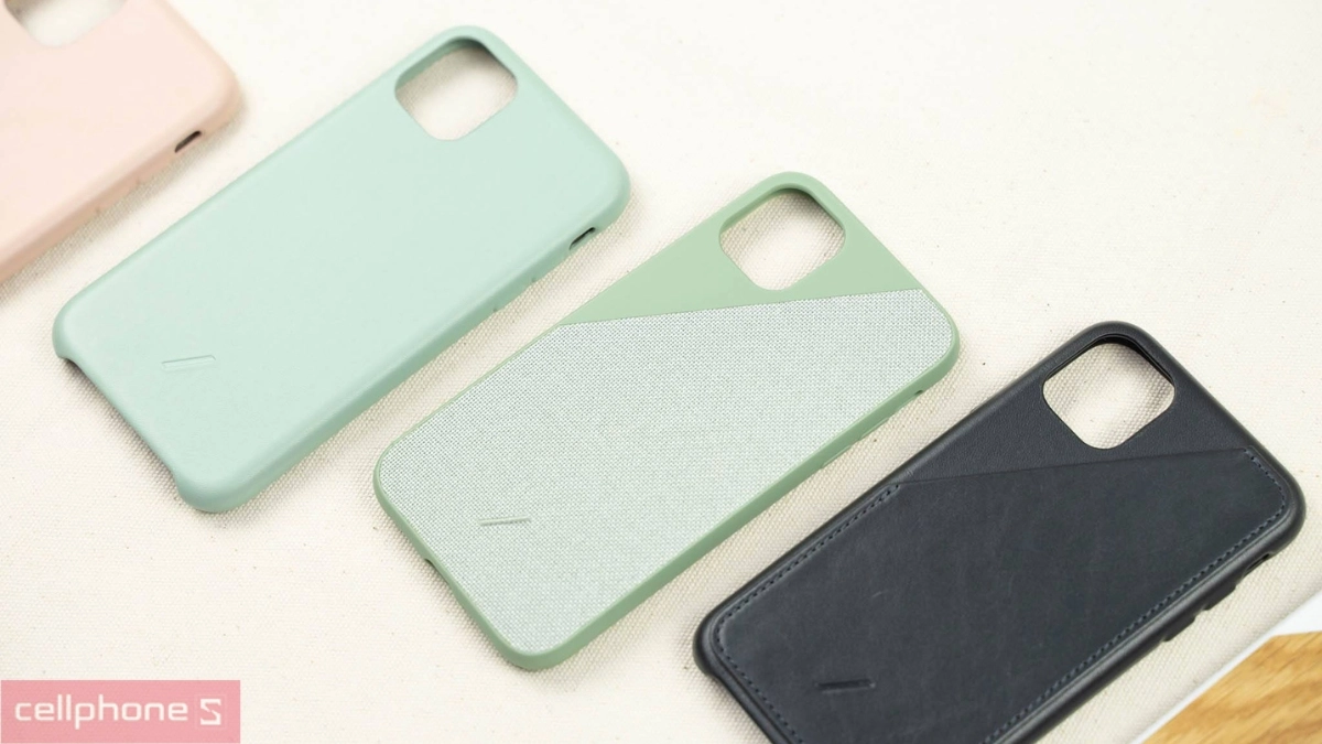 Mẫu mã ốp lưng iPhone 12 Pro Max