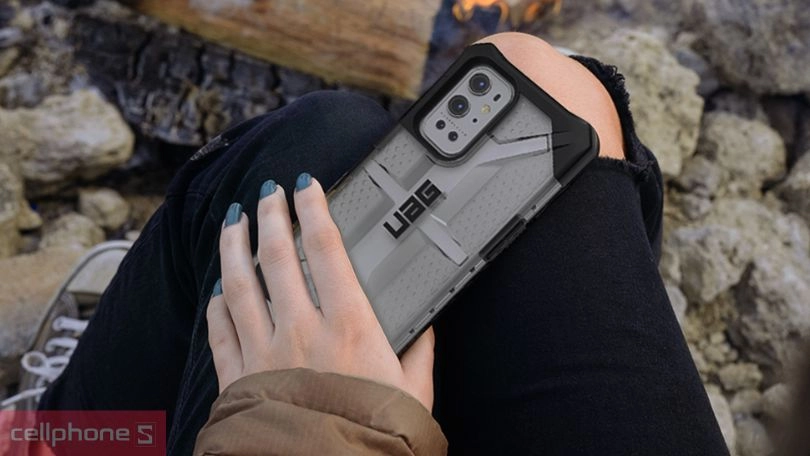 ốp UAG Plasma