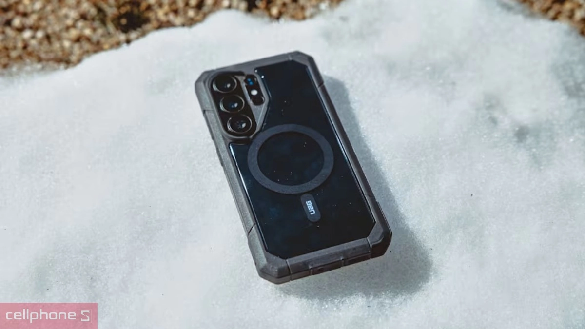 Ốp lưng Samsung Galaxy S26 Ultra UAG Trooper with MagSafe được tích hợp vòng nam châm từ tính