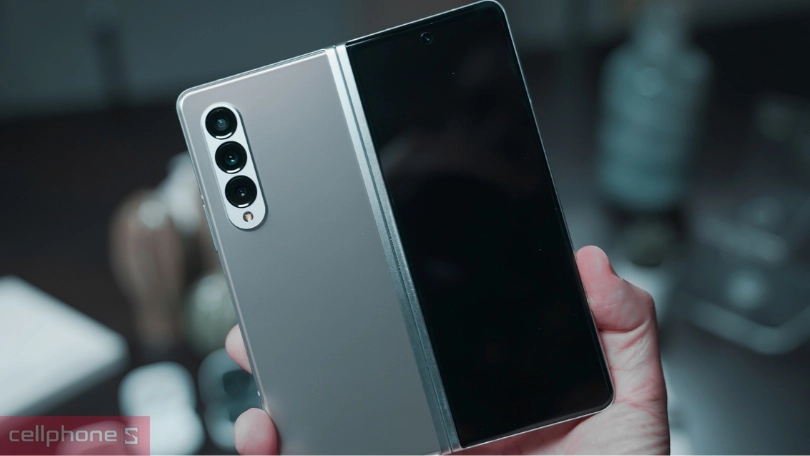 Bảo vệ Z Fold 5 khó rơi vỡ