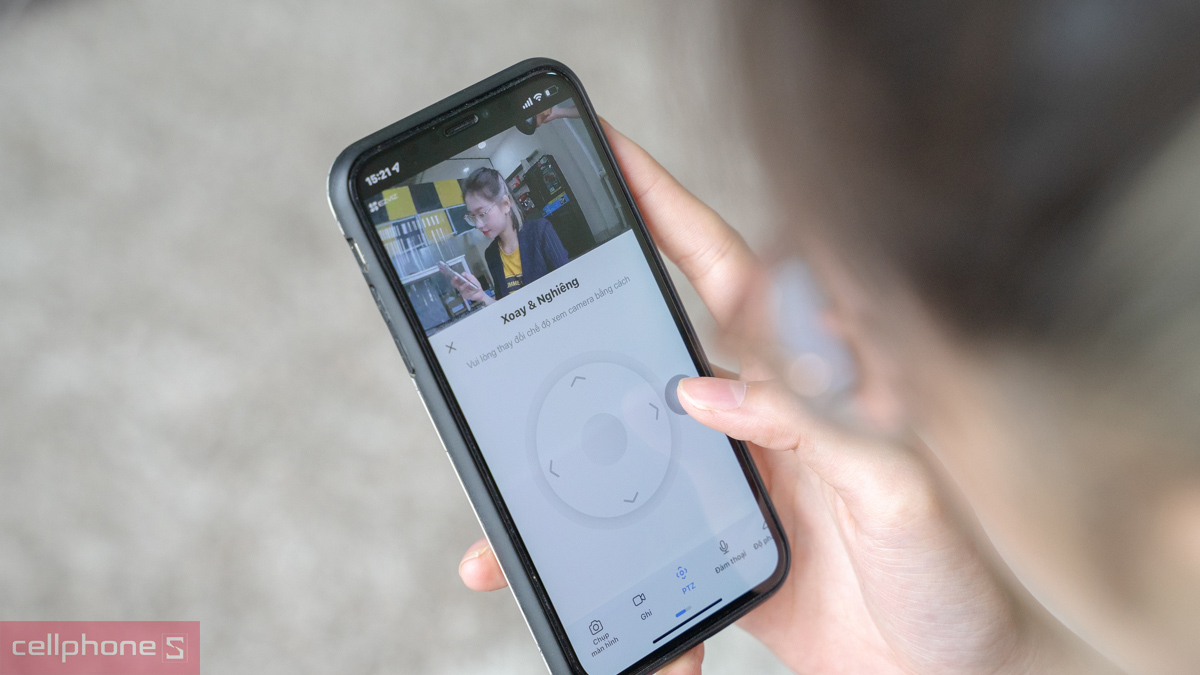 Tính năng đàm thoại 2 chiều cho phép bạn nói chuyện ngay trên app