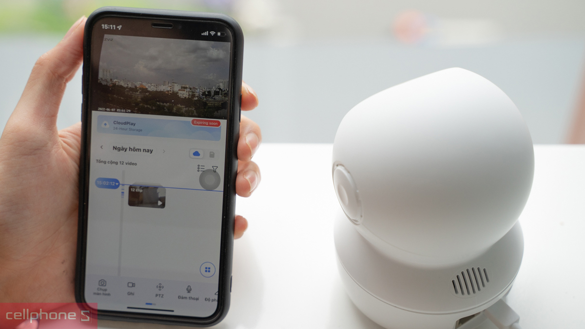 Khi có vật thể di chuyển, camera lập tức gửi cảnh báo tới ứng dụng