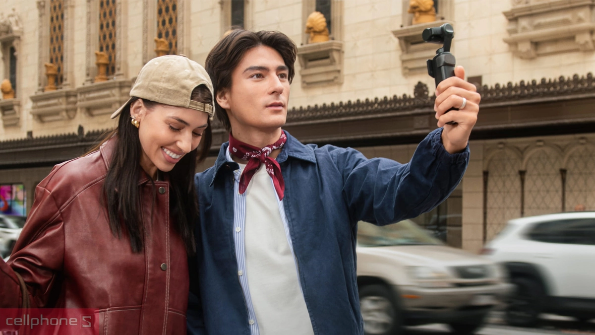 Cảm biến Leica trên Insta360 Luna Ultra Creator Bundle