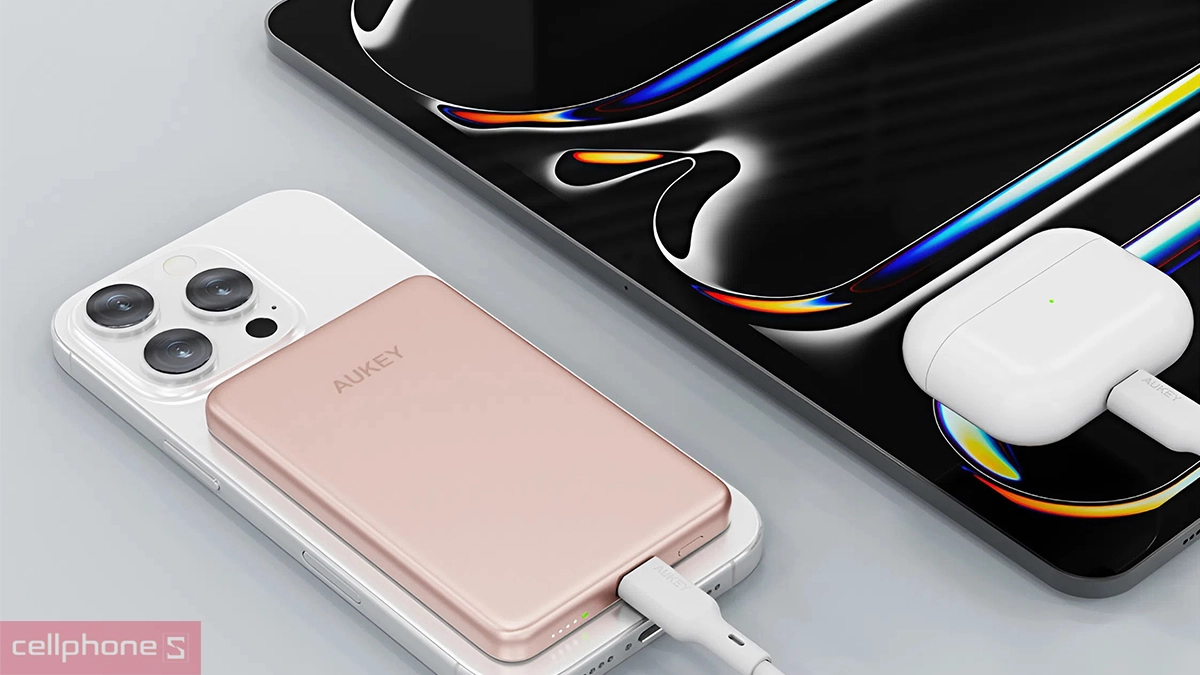 Pin dự phòng Magsafe Aukey 5000mAh 20W 1C QI2 PB-MS07A tích hợp chuẩn sạc Qi2
