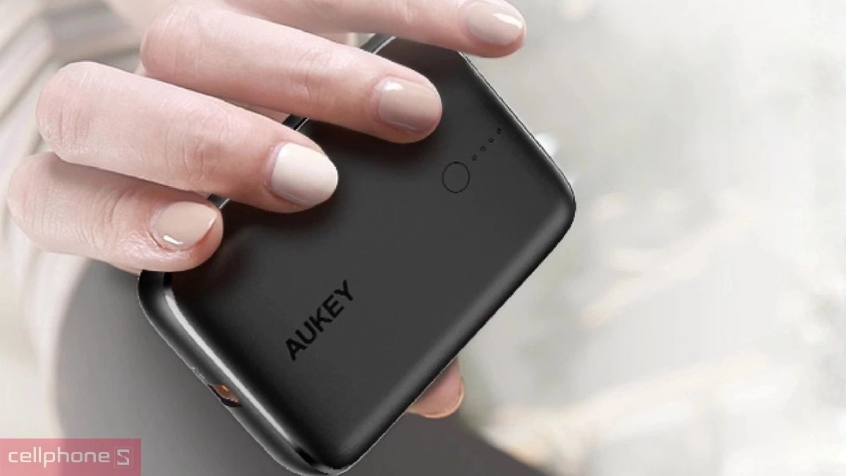 Pin sạc dự phòng Aukey 10000mAh PD 20W PB-N83S - Kích thước nhỏ gọn, sạc pin an toàn