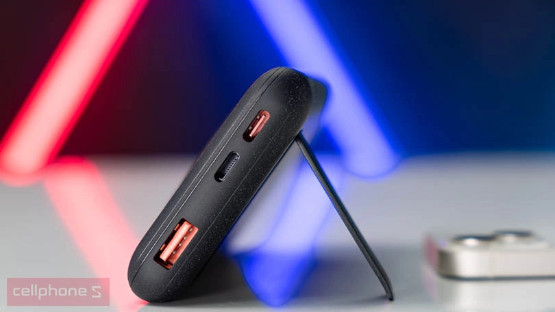 Đánh giá thiết kế sạc dự phòng Aukey PB-WL02i 10000MAH