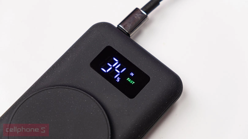 Đánh giá thiết kế sạc dự phòng Aukey PB-WL02i 10000MAH