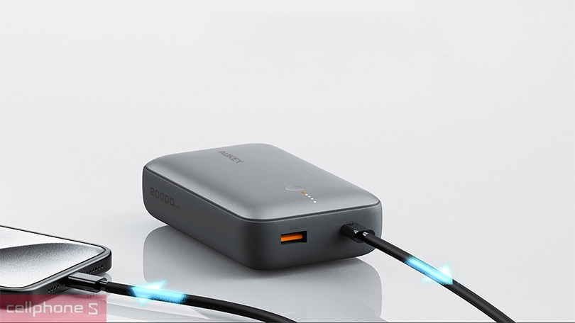 Pin sạc dự phòng Aukey Spark Mini PB-Y57 20W 20000mAh - Nhỏ gọn, hỗ trợ sạc Quick Charge 3.0