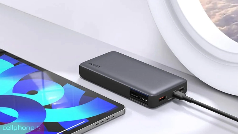 Thiết kế pin dự phòng Aukey Sprint X 20000mAh sạc nhanh 30W & USB-C PD 3.0