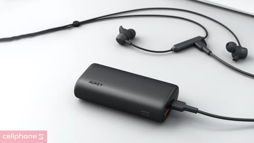 Công suất sạc dự phòng Aukey 10000mAh PD 18W QC 3.0 PB-Y36