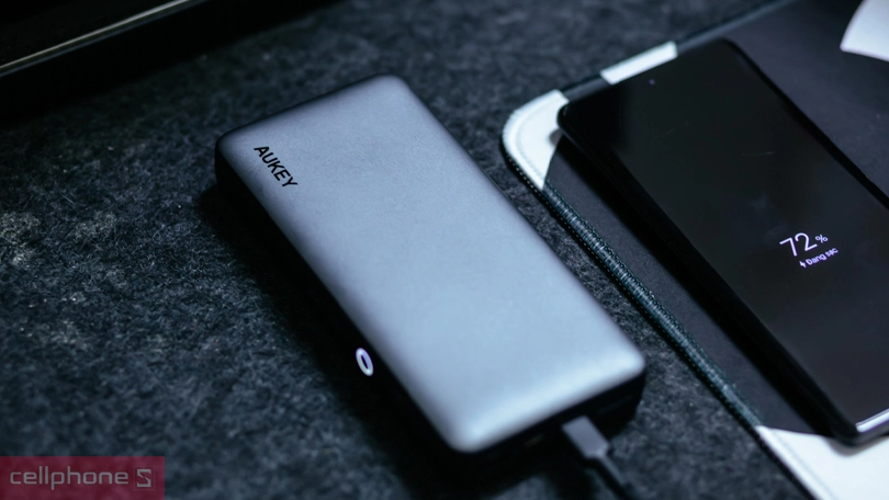 Tích hợp nhiều công nghệ sạc hiện đại