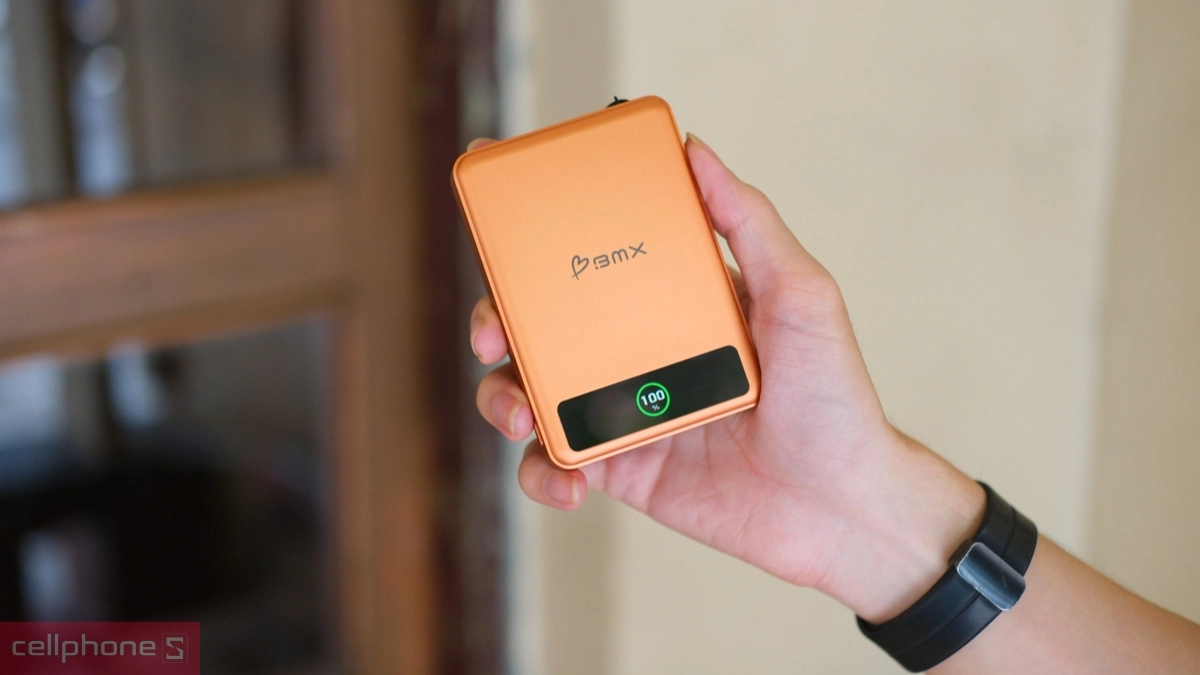 Pin sạc dự phòng BMX Solid State Magsafe 10000mAh Qi2 LED - Sạc không dây từ tính Qi2 15W