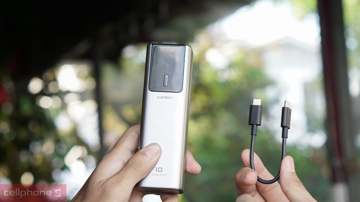 Pin dự phòng Cuktech P+Series 1C1A 10000mAh 150W có màn hình No.10 Plus PB100P