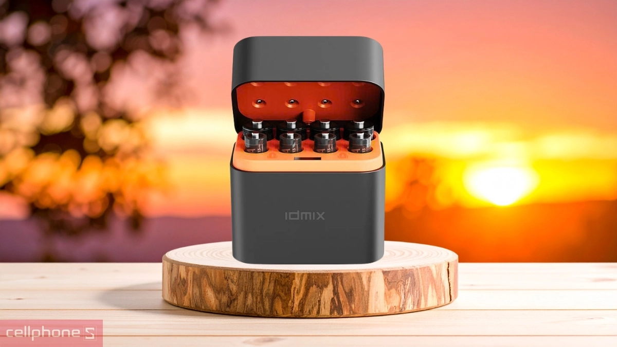 Hiệu suất bộ hộp sạc IDMIX 4 viên pin AA + 4 viên pin AAA 2A08 Pro