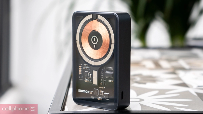 Sạc dự phòng Momax của nước nào