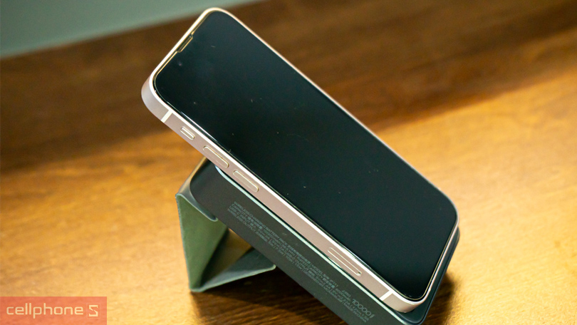 Giá pin sạc dự phòng Momax bao nhiêu