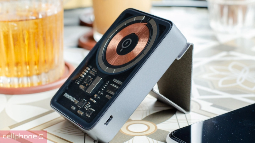 Pin dự phòng Momax Magnetic Q.Mag Power 11 10.000mAH - Nhỏ gọn, sạc PD 30W