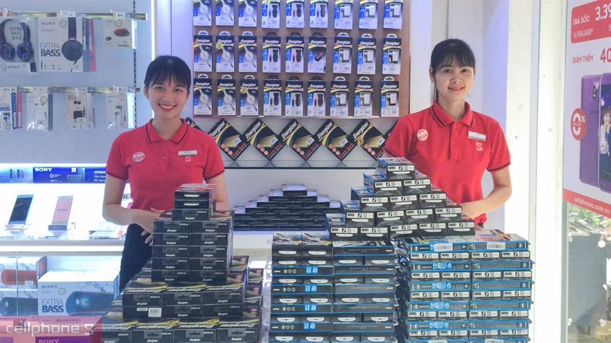 Mua sạc dự phòng Sharge chính hãng tại CellphoneS