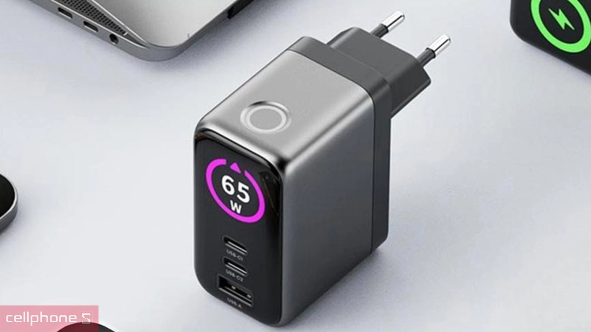 Sạc StarGO Powergo Charge có màn hình 2C1A 65W