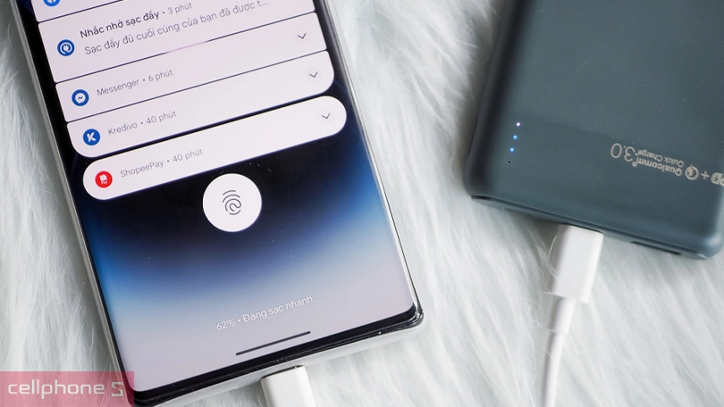 Đánh giá pin dự phòng Vivan có đáng mua?