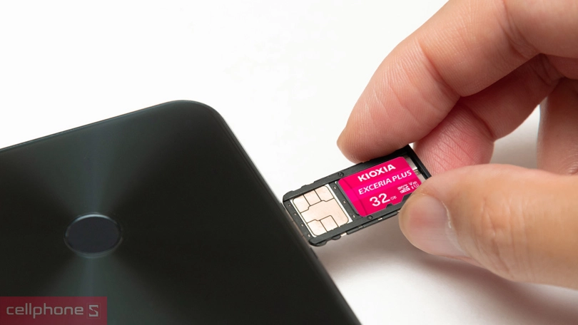 Dung lượng thẻ nhớ MicroSD Kioxia Exceria Plus CL10 UHS-I U3 V30 4K A1 Adapter 32GB