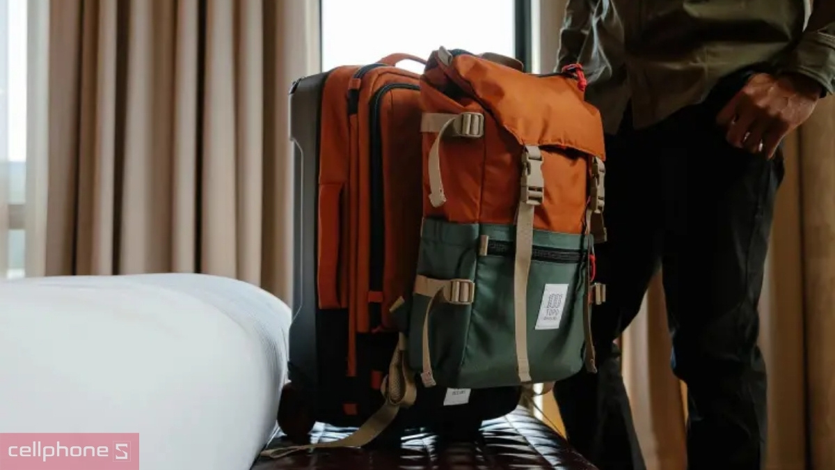 Chất liệu vali hành lý TOPO DESIGNS Global Travel Bag Roller