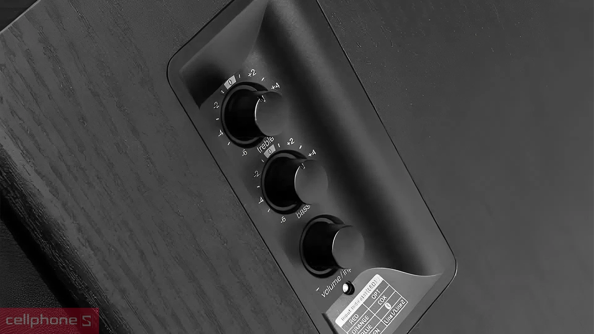 Bảng điều khiển và khả năng kết nối của loa vi tính Edifier R2750DB MKII