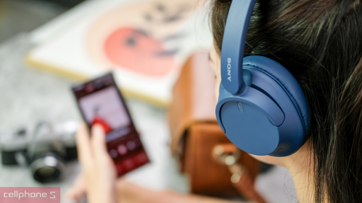 Khả năng thu âm của tai nghe chụp tai Sony WH-CH730N