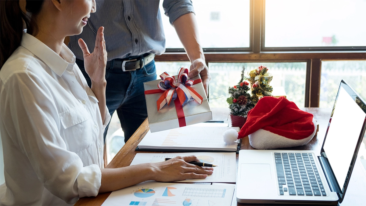 Tiêu chí chọn quà 20 10 cho Đồng nghiệp nữ