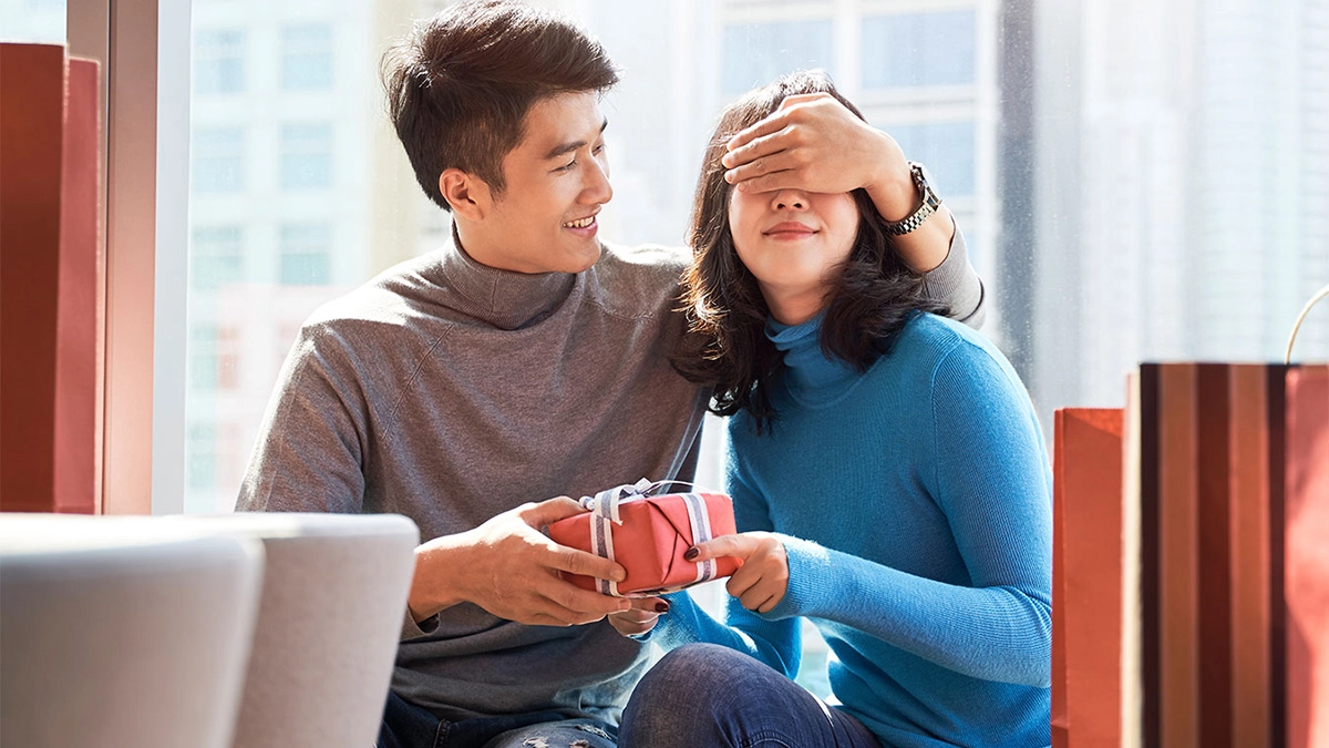 Quà 20 10 cho Người Yêu theo tính cách